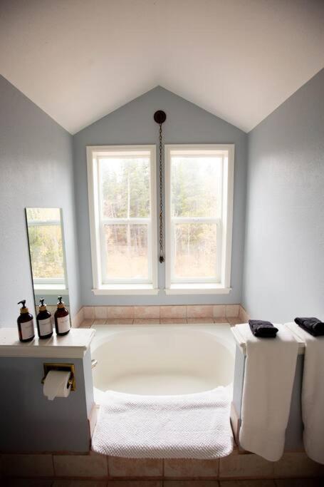Little Gem Lodge Unique Mtn A-Frame W Hot Tub Блэк-Хок Экстерьер фото